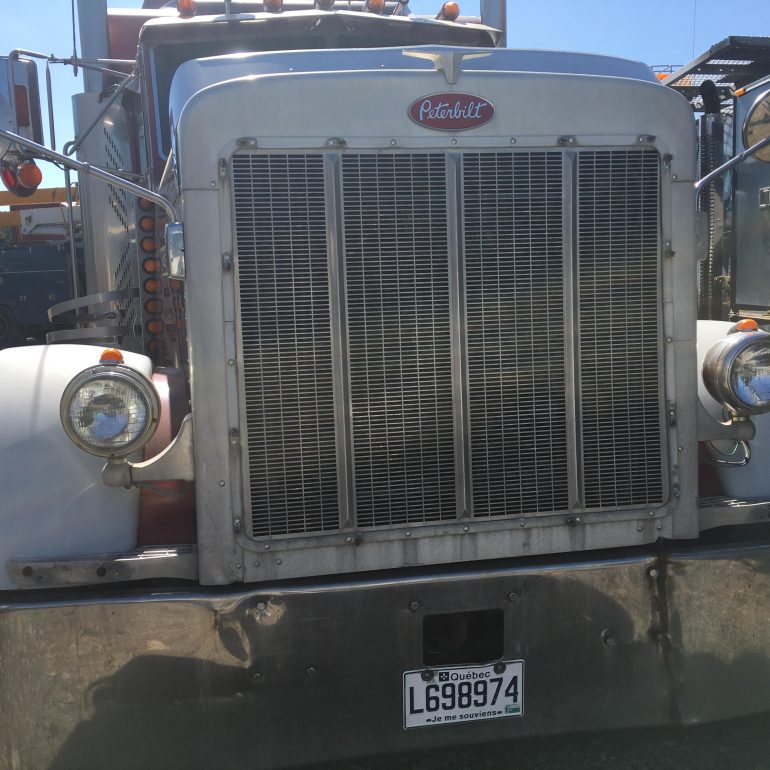 Hood Peterbilt 379